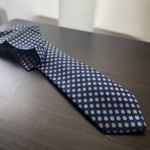 Barcelona Cravatte w/ handkerchief